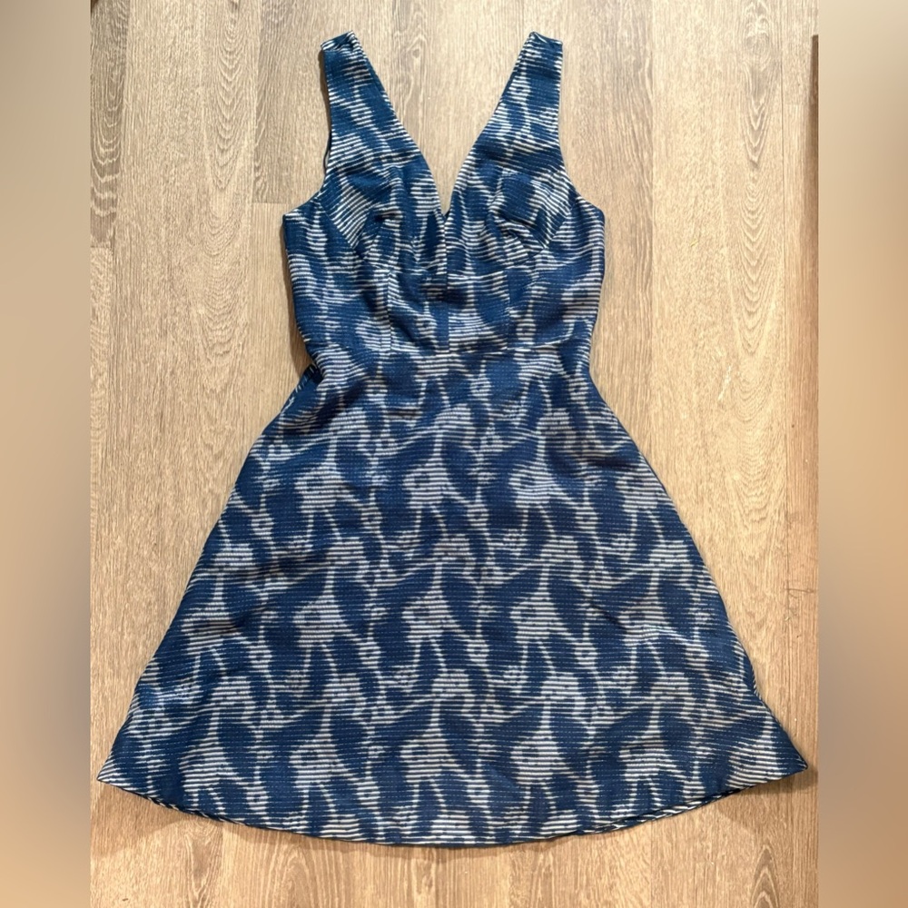 & Other Stories Blue Sleeveless V-Neck Sundress